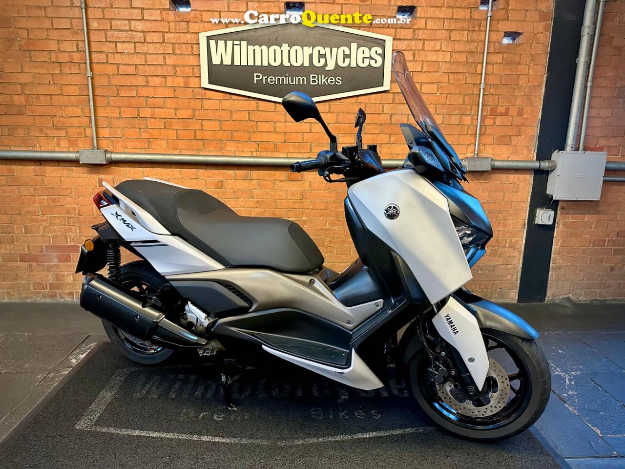 YAMAHA XMAX 250 CONNECTED ABS 2025 - Loja