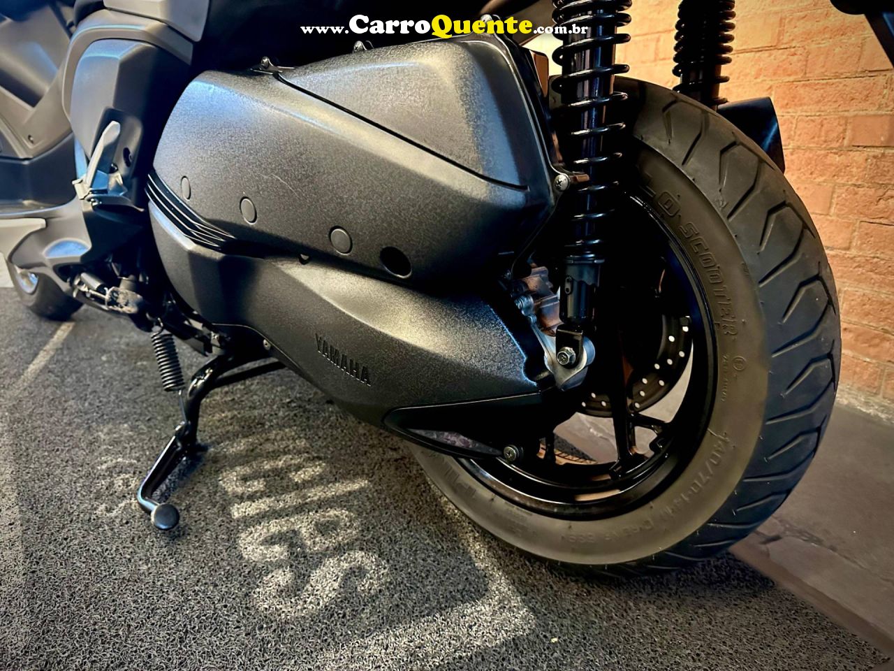 YAMAHA XMAX 250 CONNECTED ABS 2025 - Loja