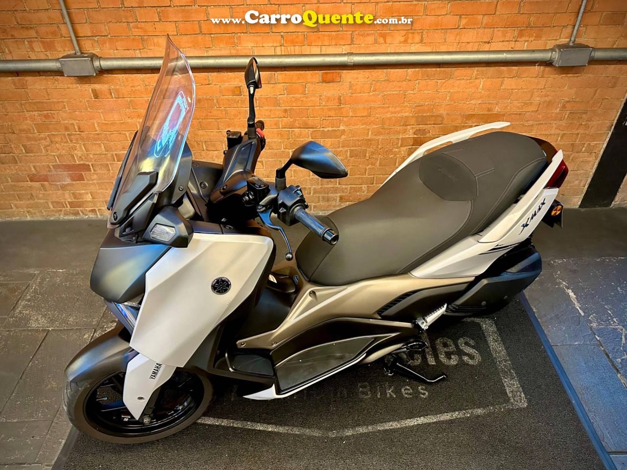 YAMAHA XMAX 250 CONNECTED ABS 2025 - Loja