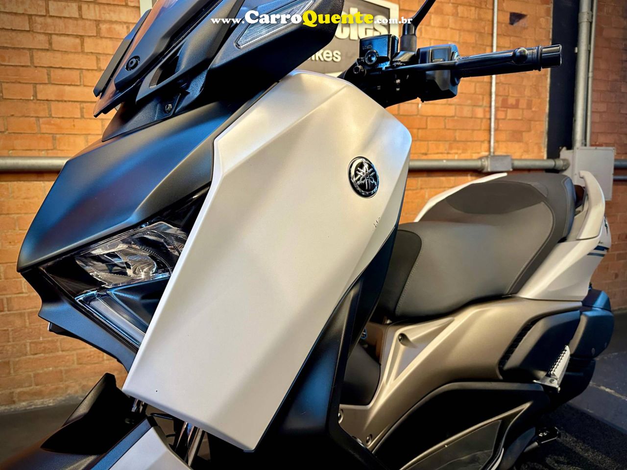 YAMAHA XMAX 250 CONNECTED ABS 2025 - Loja