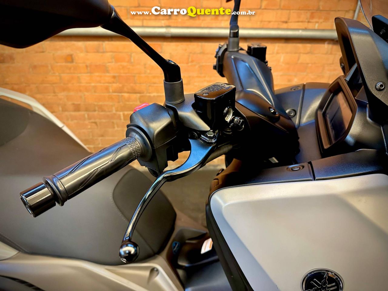 YAMAHA XMAX 250 CONNECTED ABS 2025 - Loja
