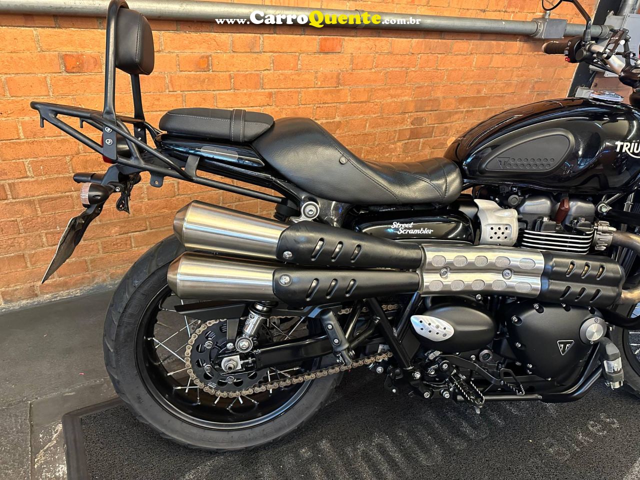 TRIUMPH STREET SCRAMBLER 2018 - Loja