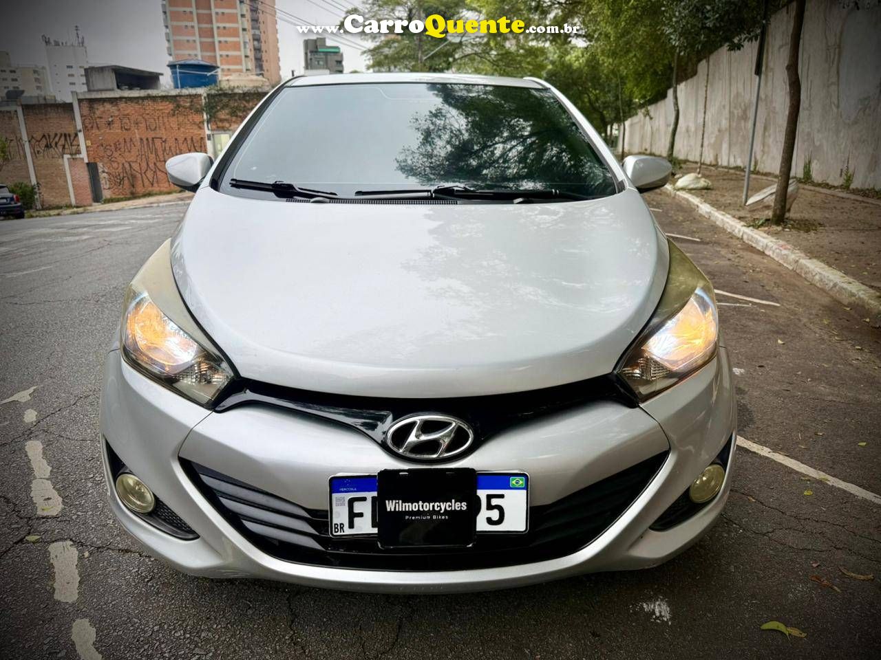HYUNDAI HB20S 1.6 COMFORT PLUS 16V 2014 - Loja