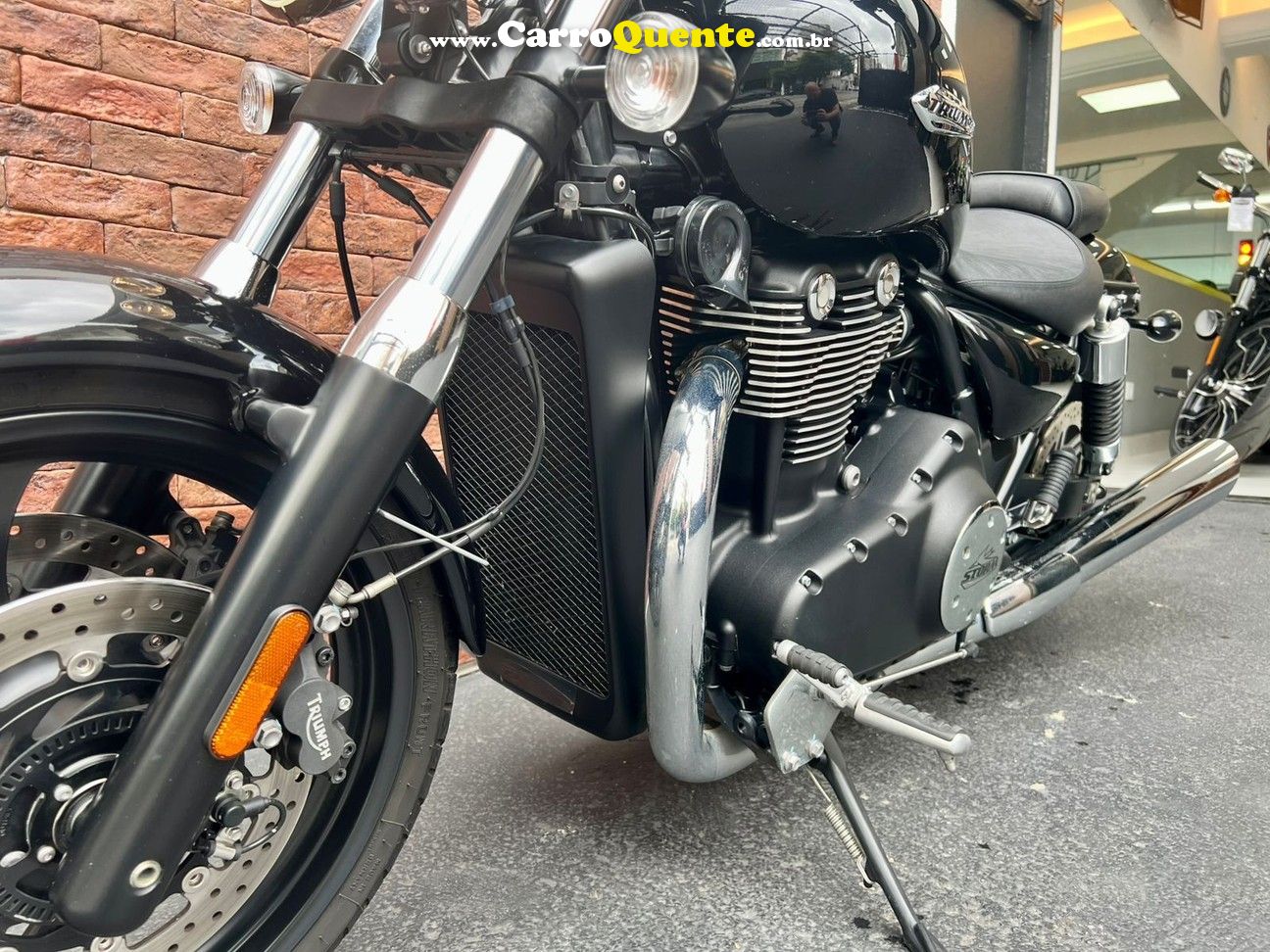 TRIUMPH THUNDERBIRD STORM ABS 2014 - Loja