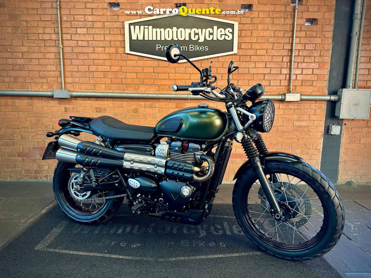 TRIUMPH STREET SCRAMBLER 2017 - Loja