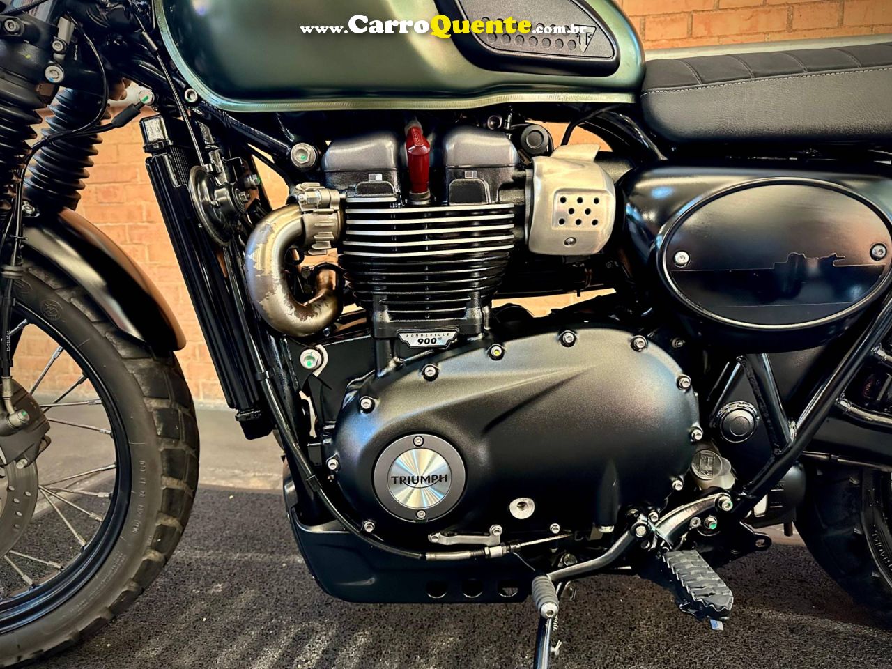 TRIUMPH STREET SCRAMBLER 2017 - Loja