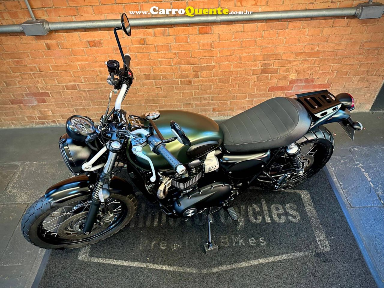TRIUMPH STREET SCRAMBLER 2017 - Loja
