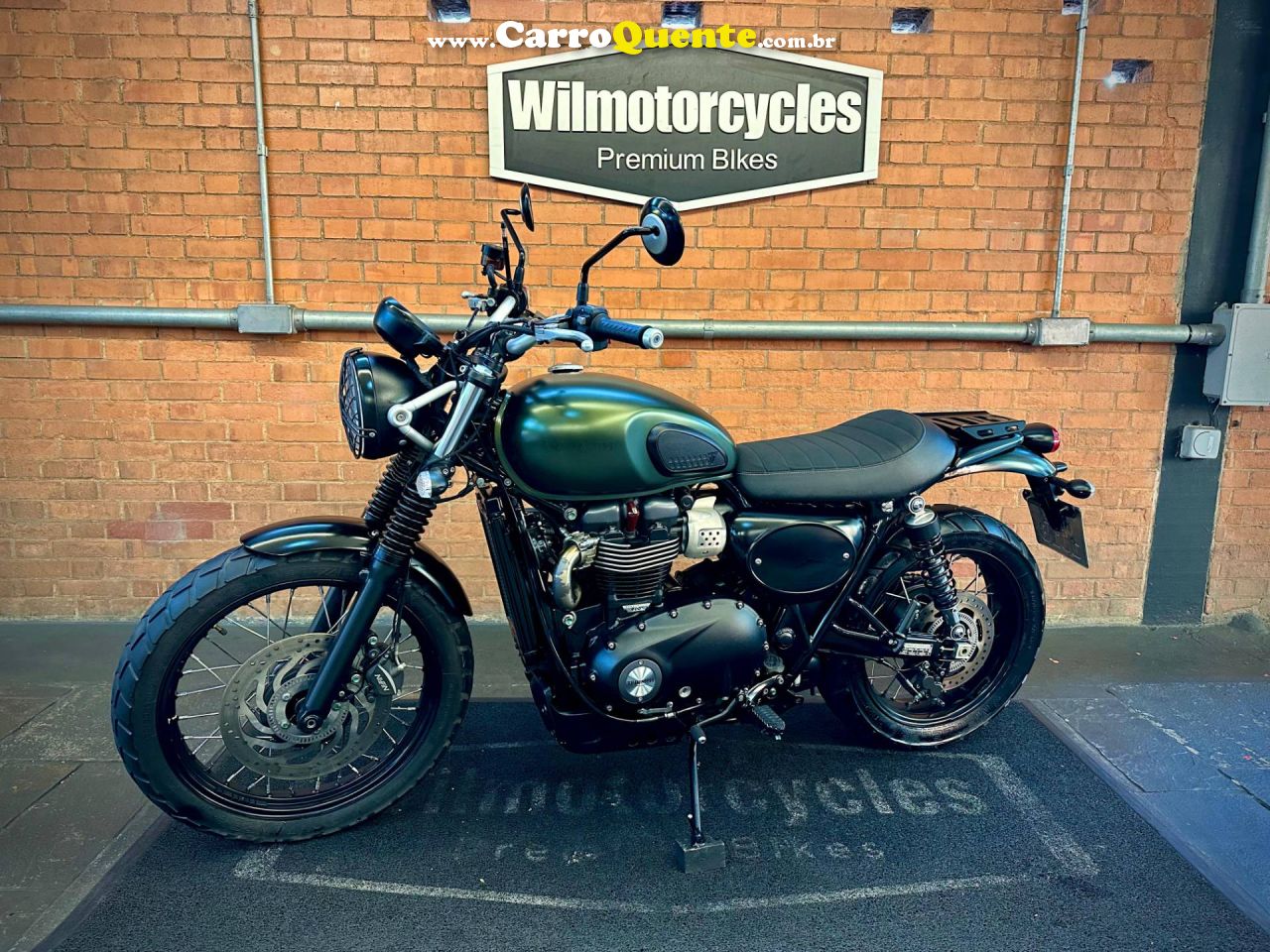 TRIUMPH STREET SCRAMBLER 2017 - Loja