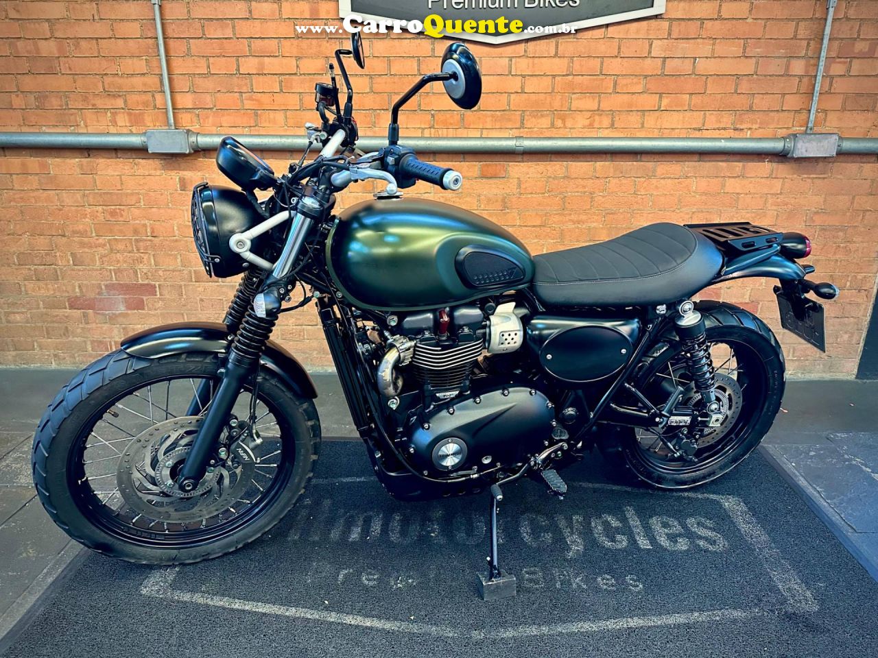 TRIUMPH STREET SCRAMBLER 2017 - Loja