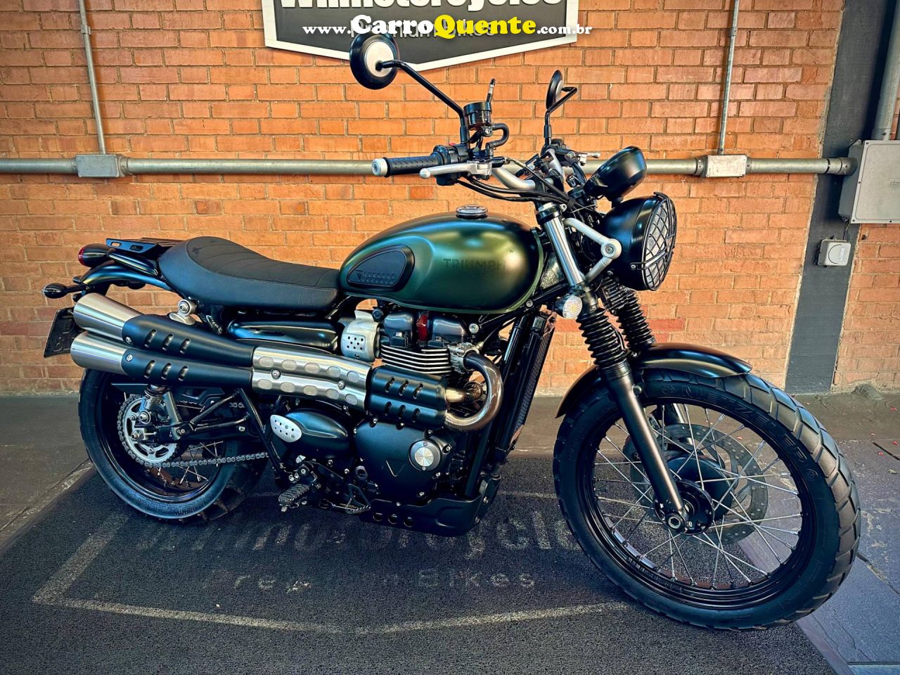 TRIUMPH STREET SCRAMBLER 2017 - Loja