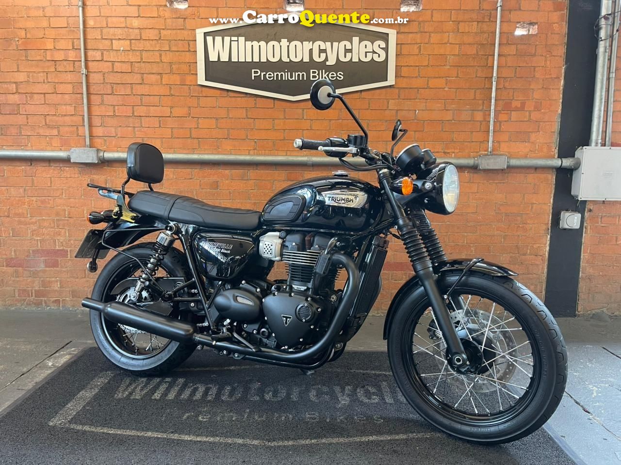 TRIUMPH BONNEVILLE T100 BLACK 900 2020 - Loja