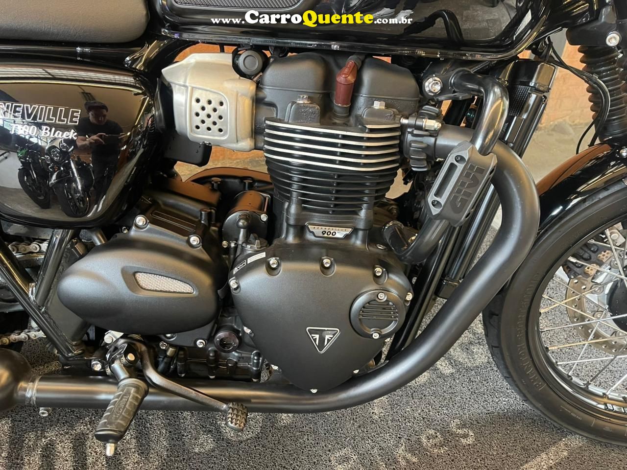 TRIUMPH BONNEVILLE T100 BLACK 900 2020 - Loja