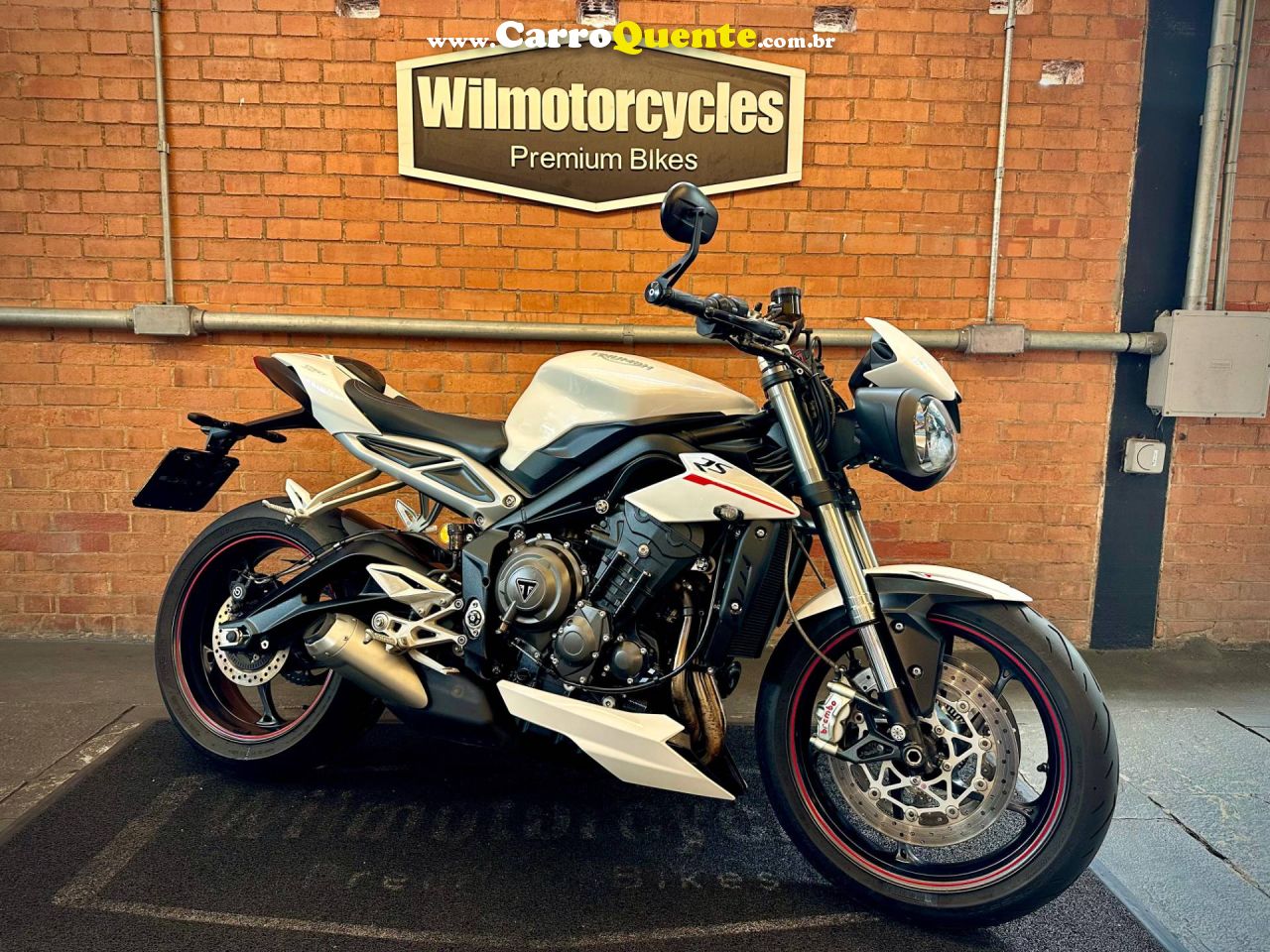 TRIUMPH STREET TRIPLE 765 RS 2020 - Loja