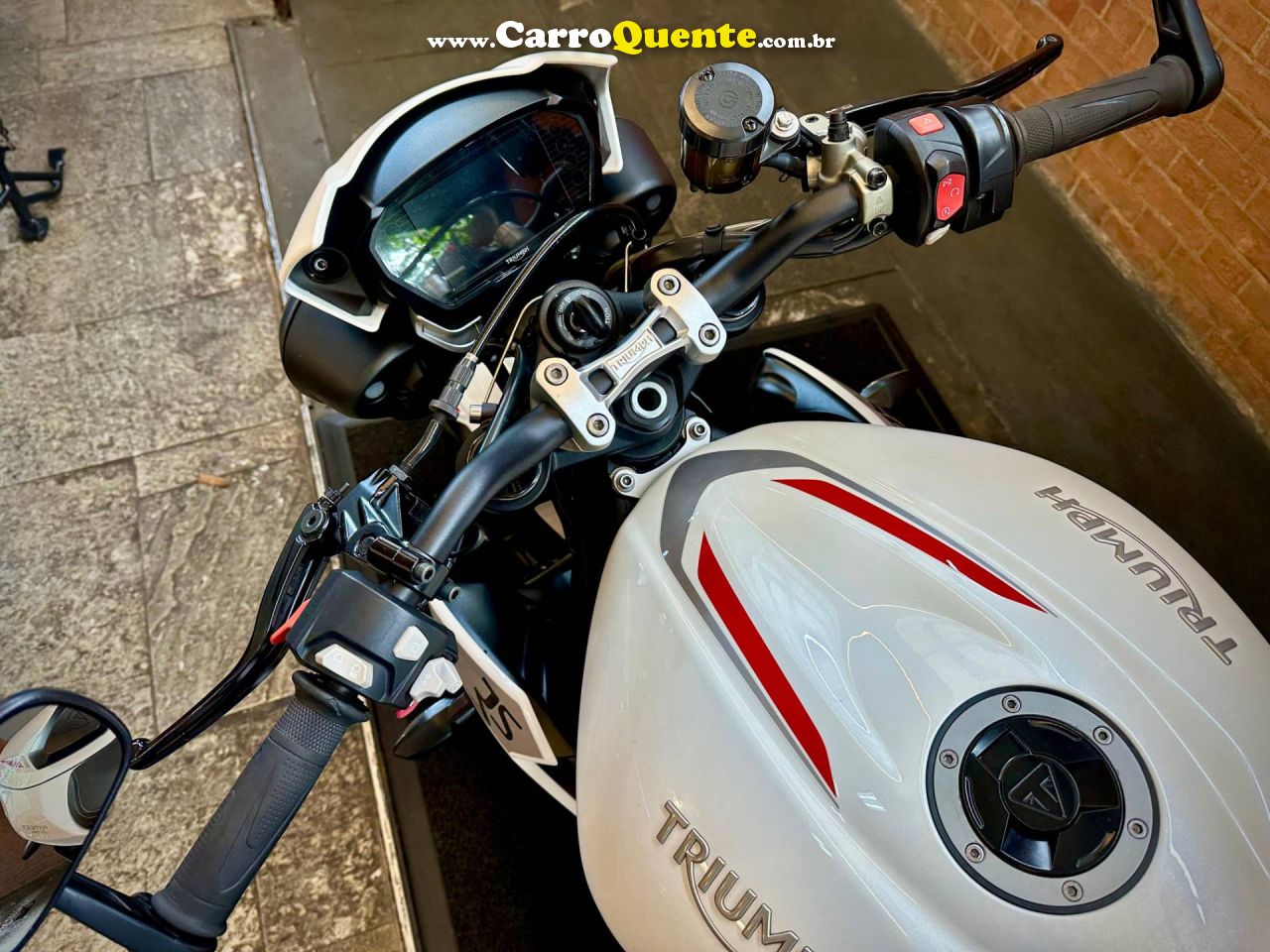 TRIUMPH STREET TRIPLE 765 RS 2020 - Loja
