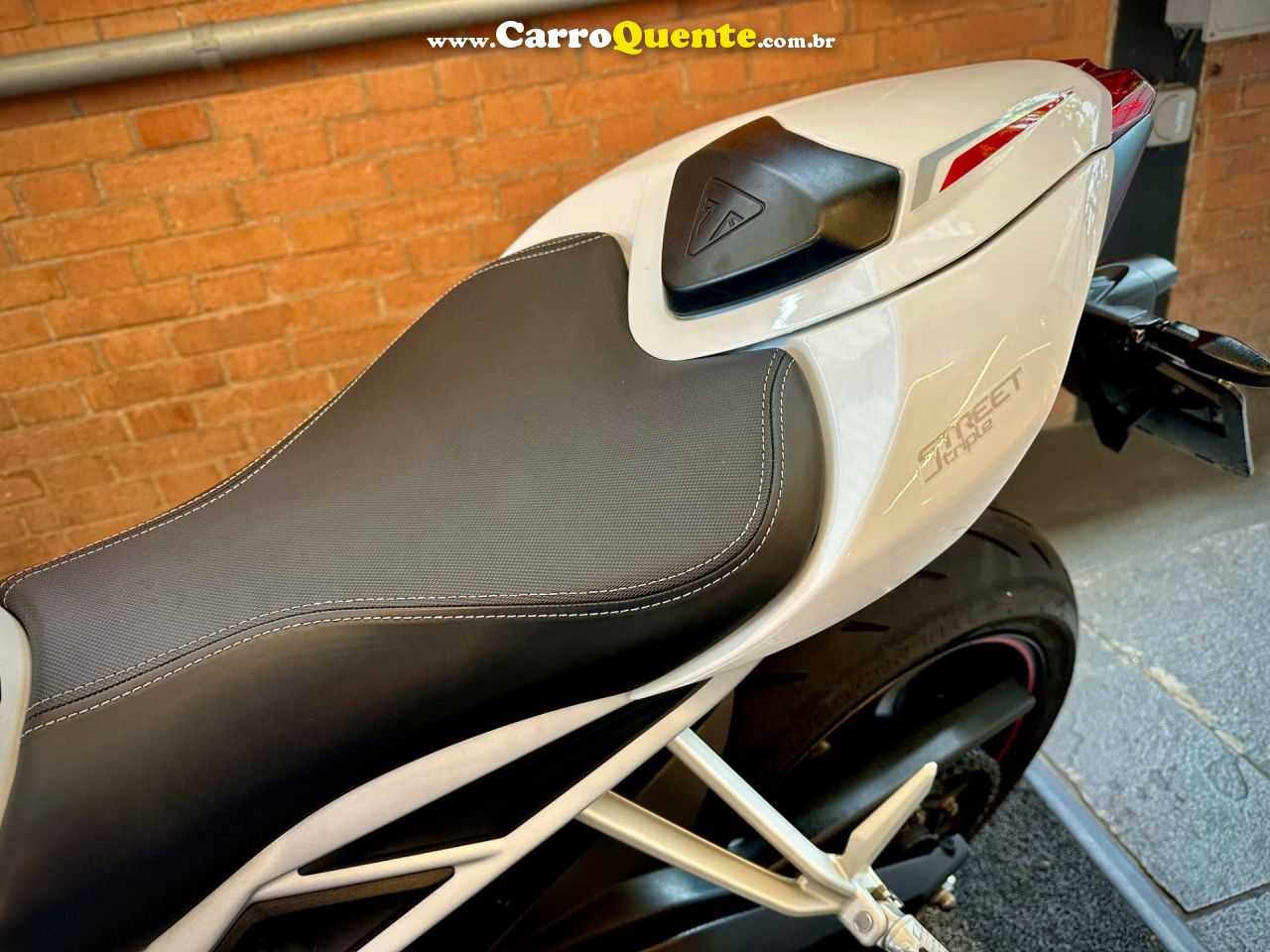 TRIUMPH STREET TRIPLE 765 RS 2020 - Loja