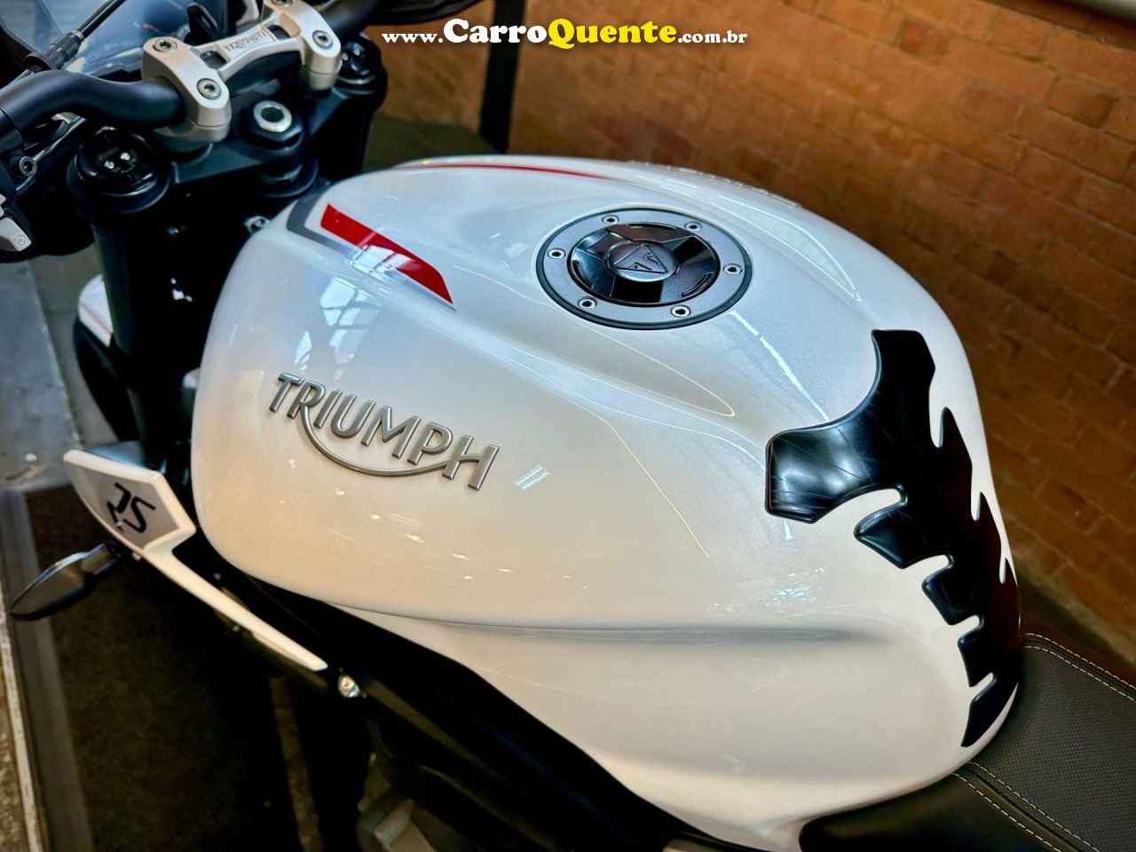 TRIUMPH STREET TRIPLE 765 RS 2020 - Loja
