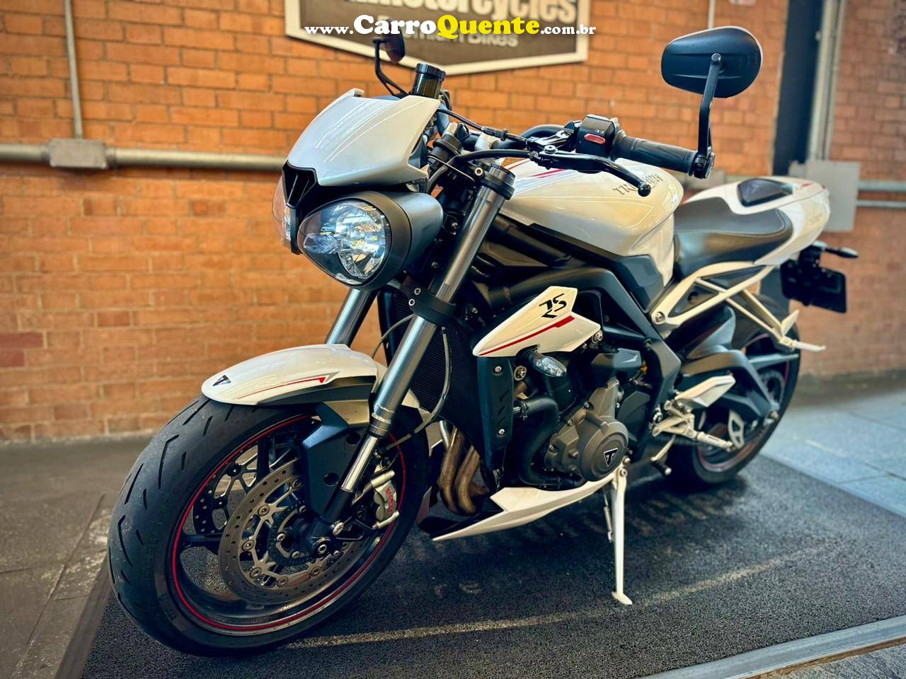 TRIUMPH STREET TRIPLE 765 RS 2020 - Loja