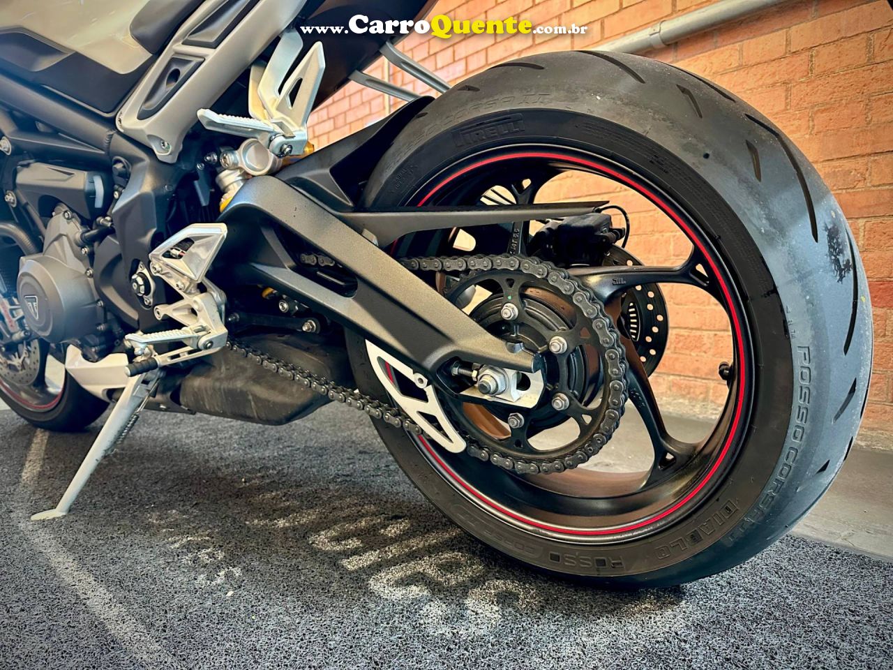 TRIUMPH STREET TRIPLE 765 RS 2020 - Loja