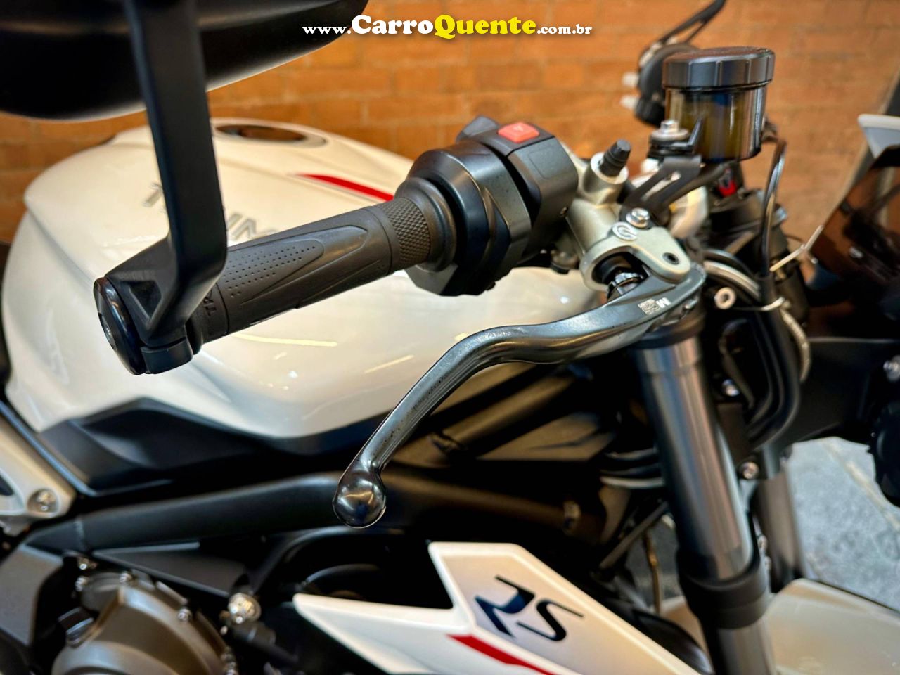 TRIUMPH STREET TRIPLE 765 RS 2020 - Loja