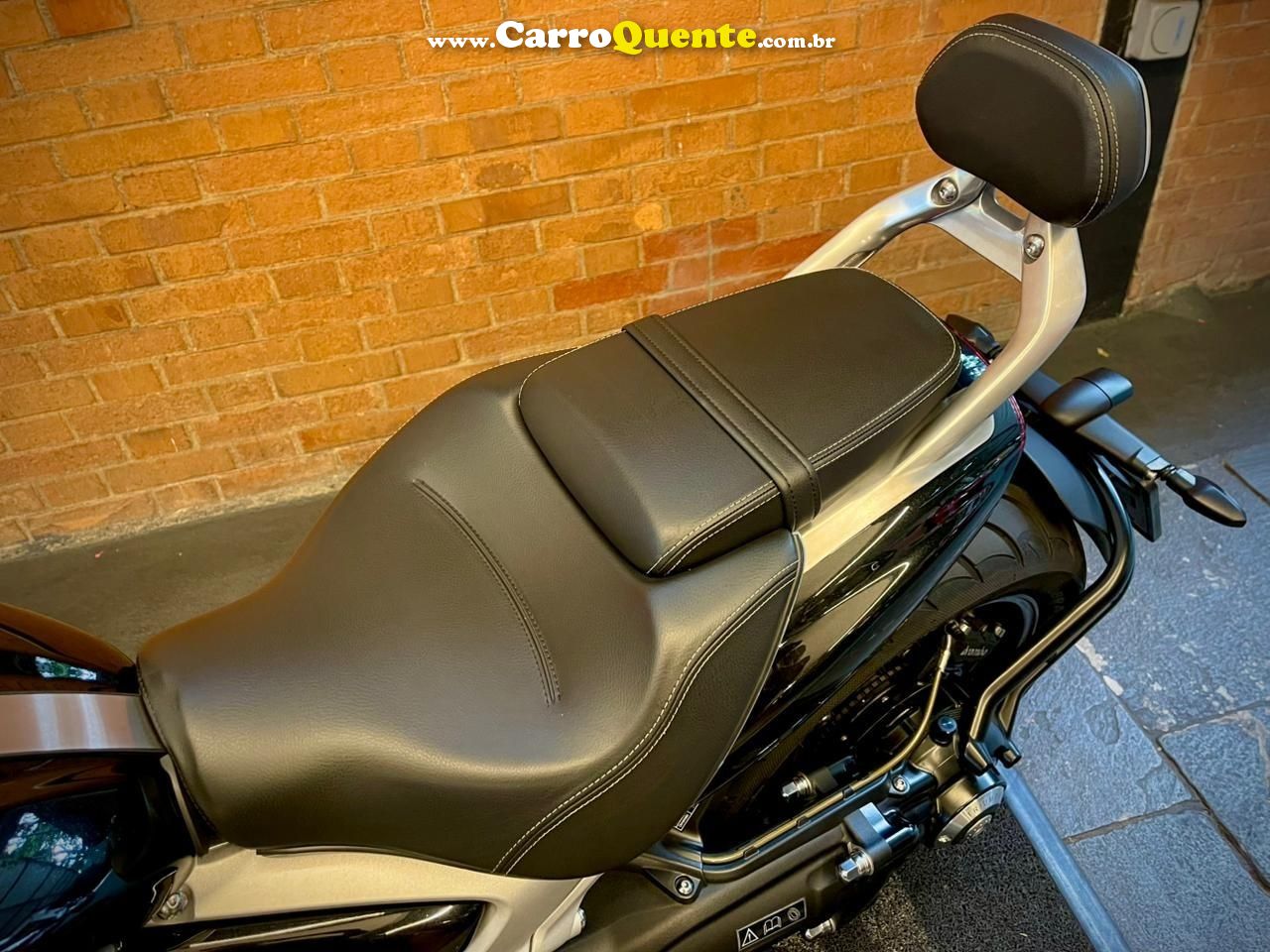 TRIUMPH ROCKET III R 2020 - Loja