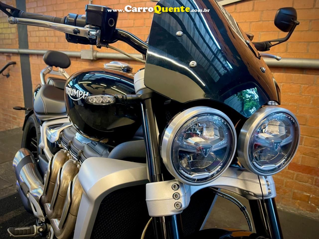 TRIUMPH ROCKET III R 2020 - Loja