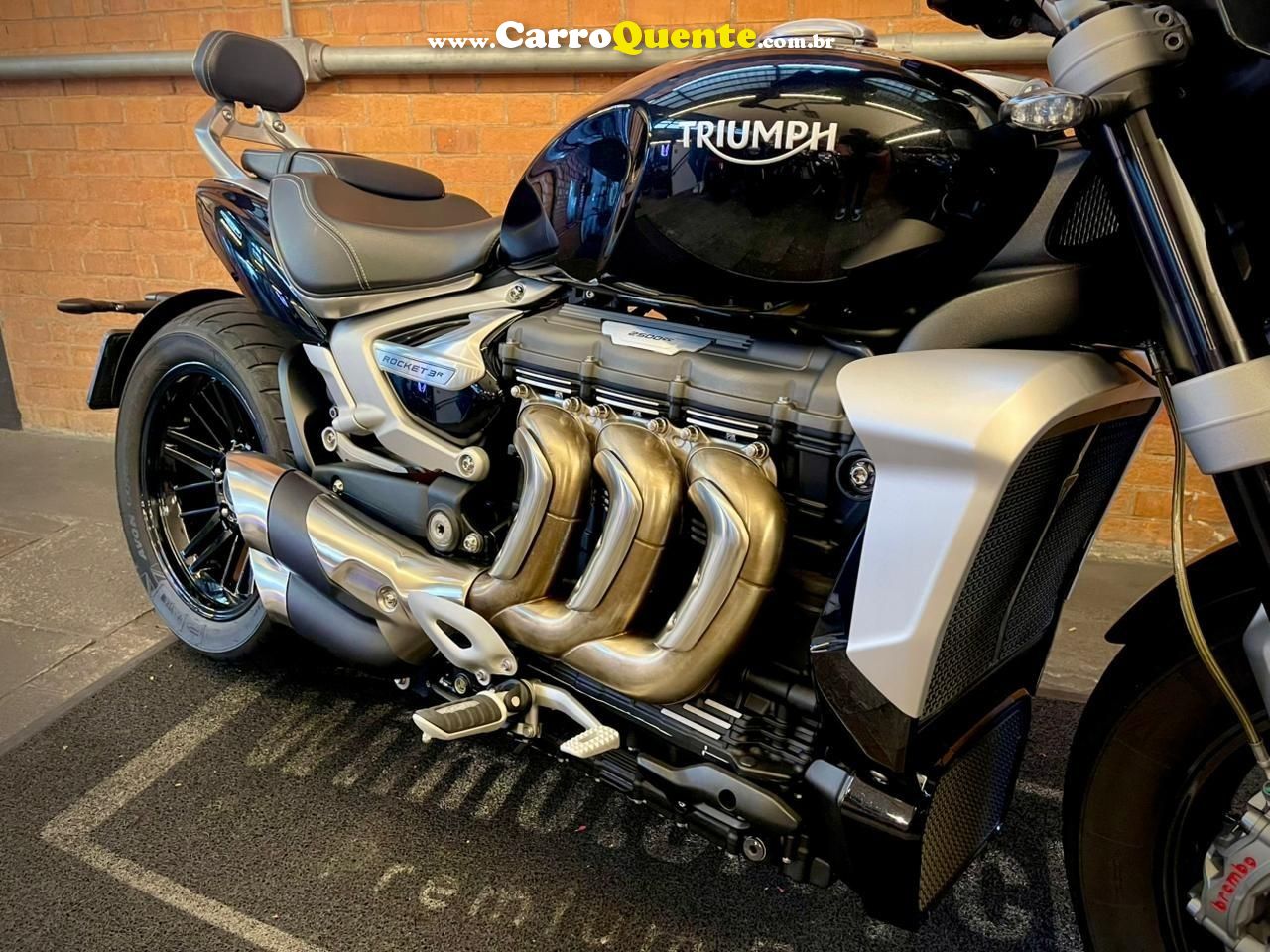 TRIUMPH ROCKET III R 2020 - Loja
