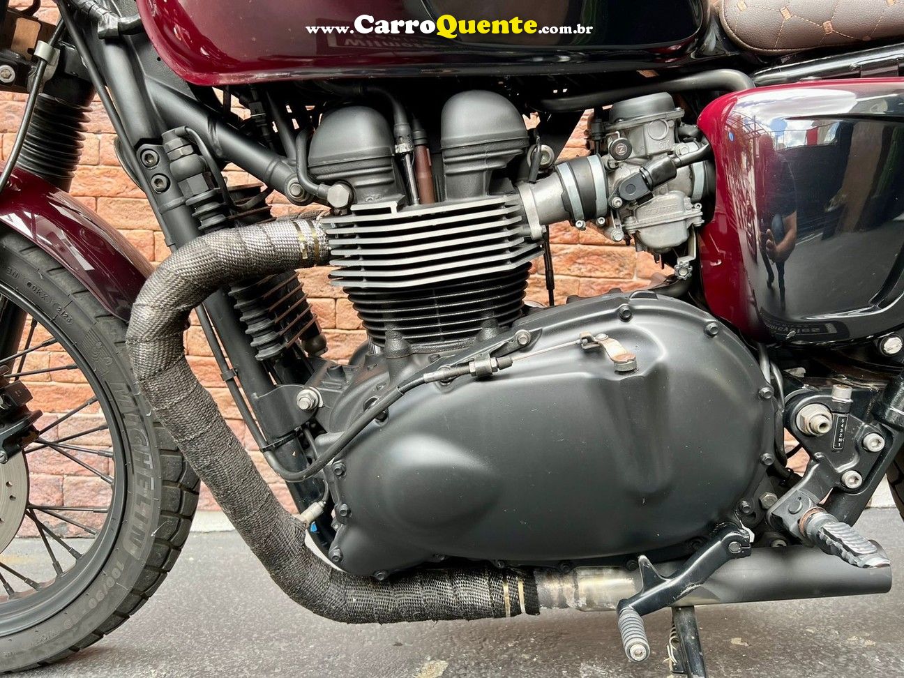 TRIUMPH BONNEVILLE T 100 865 2014 - Loja