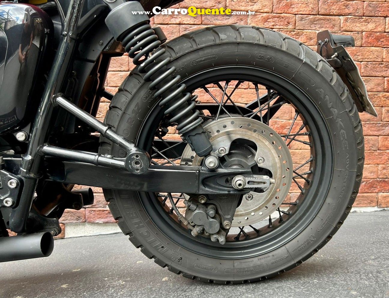 TRIUMPH BONNEVILLE T 100 865 2014 - Loja