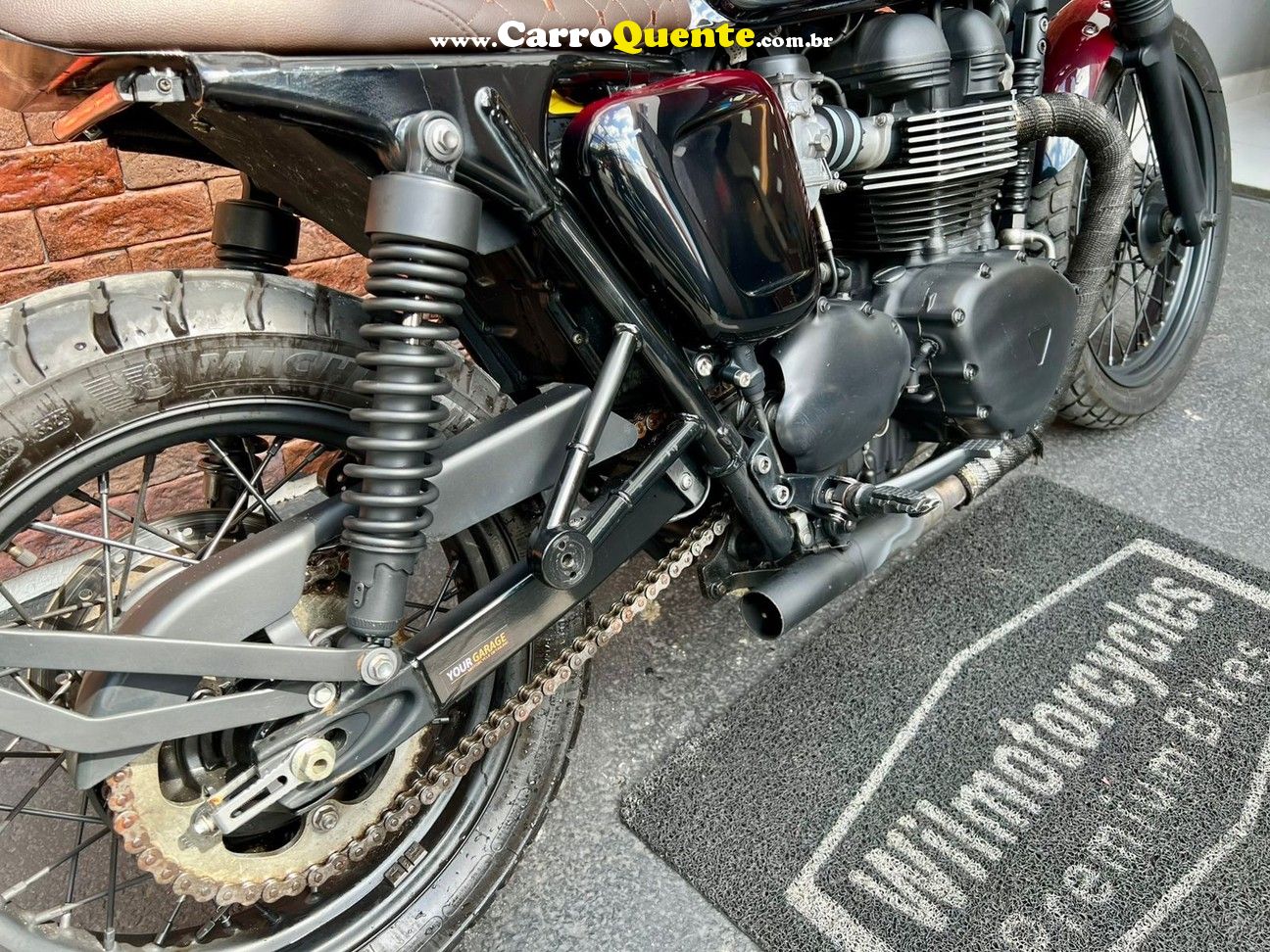 TRIUMPH BONNEVILLE T 100 865 2014 - Loja