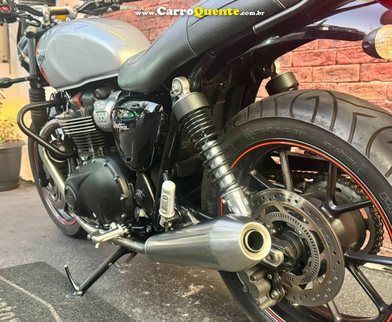 TRIUMPH STREET TWIN 2016 - Loja