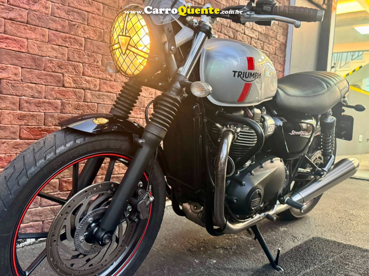 TRIUMPH STREET TWIN 2016 - Loja