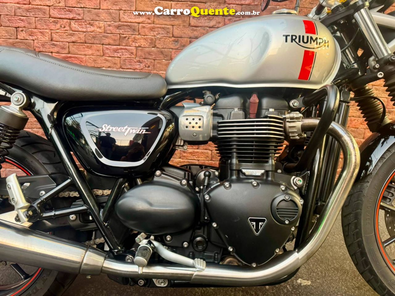 TRIUMPH STREET TWIN 2016 - Loja