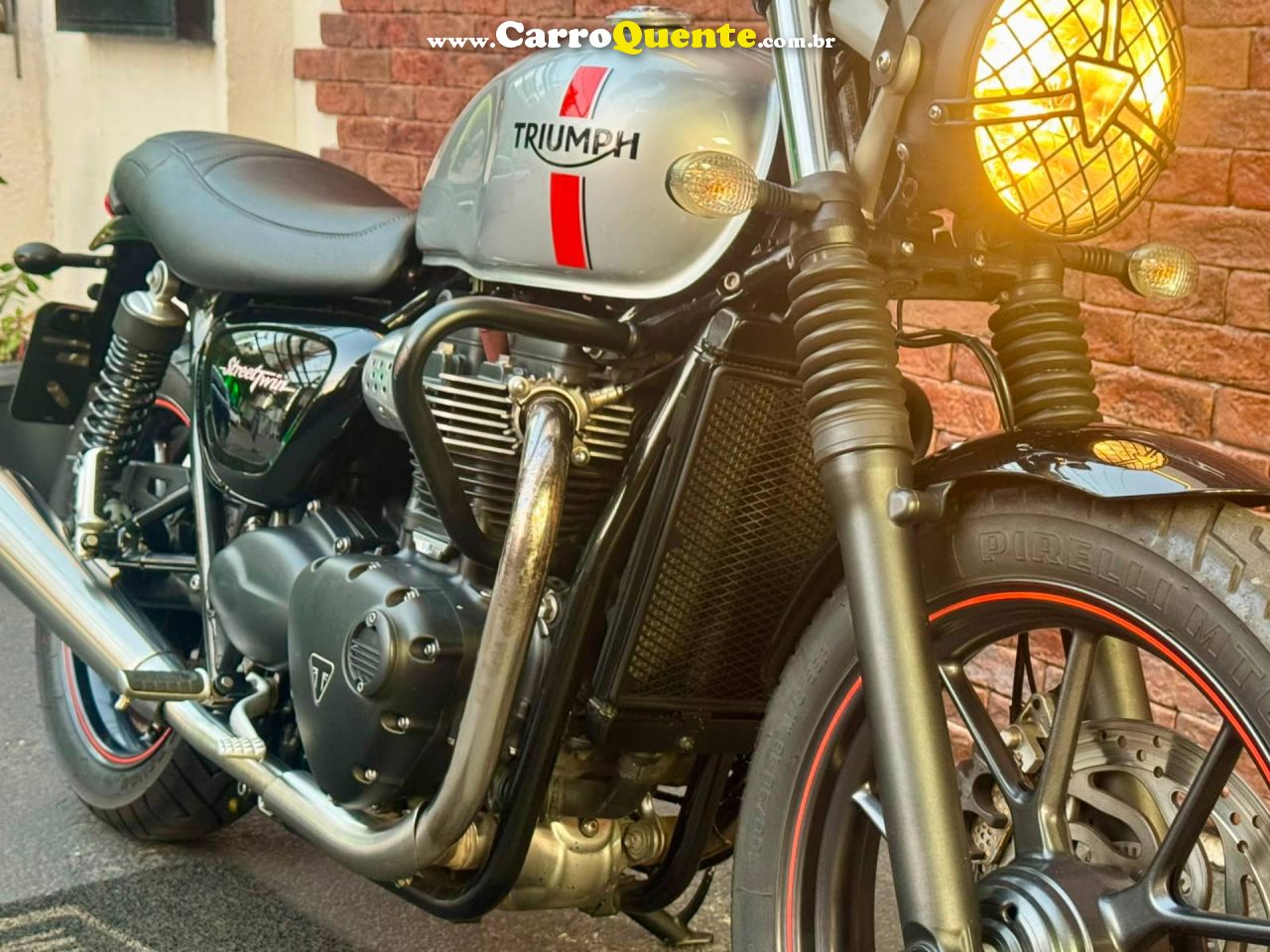 TRIUMPH STREET TWIN 2016 - Loja
