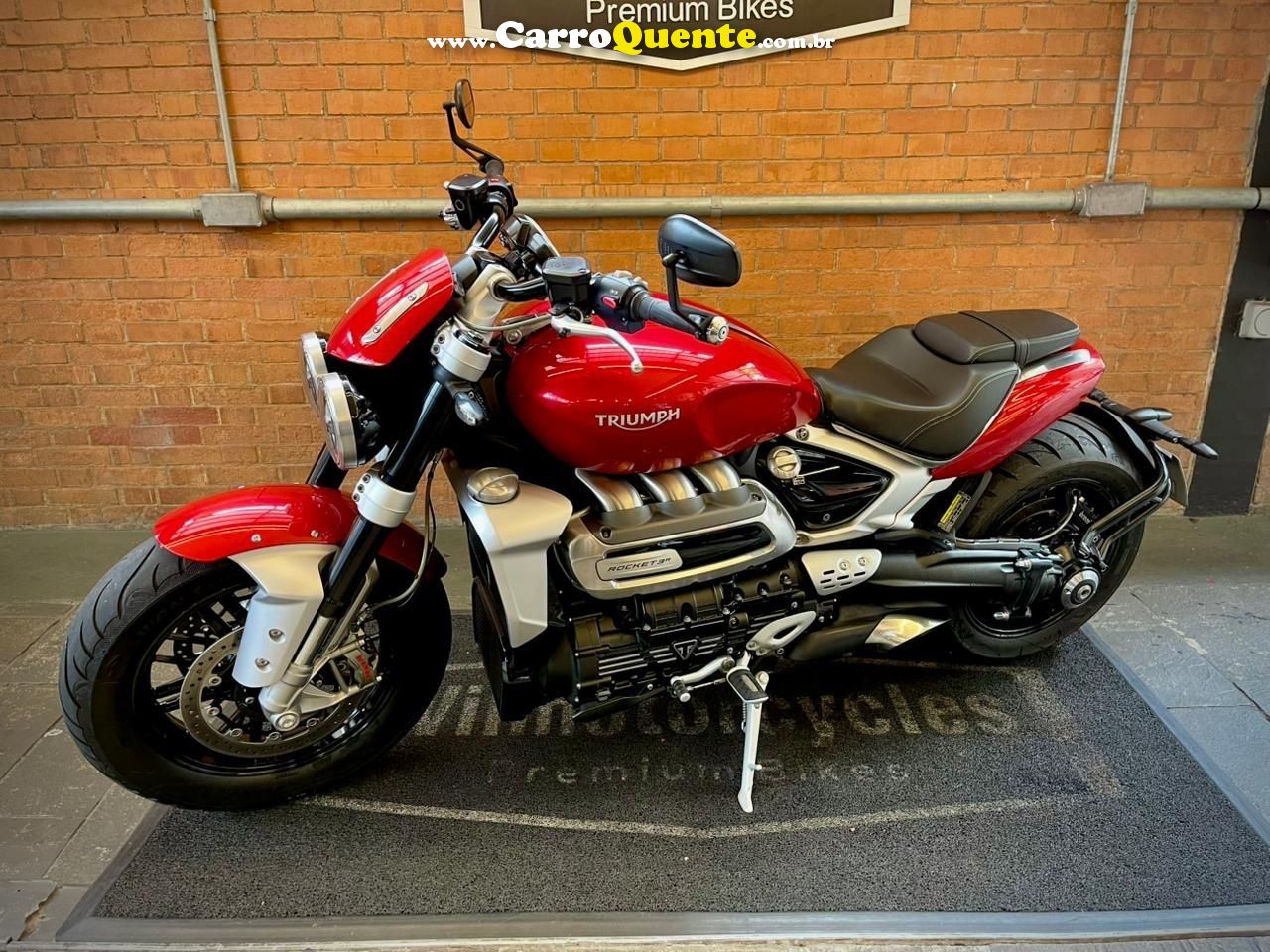TRIUMPH ROCKET III R 2022 - Loja