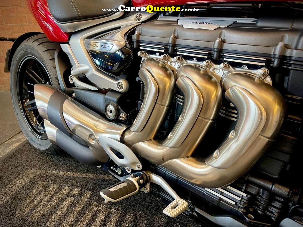 TRIUMPH ROCKET III R 2022 - Loja
