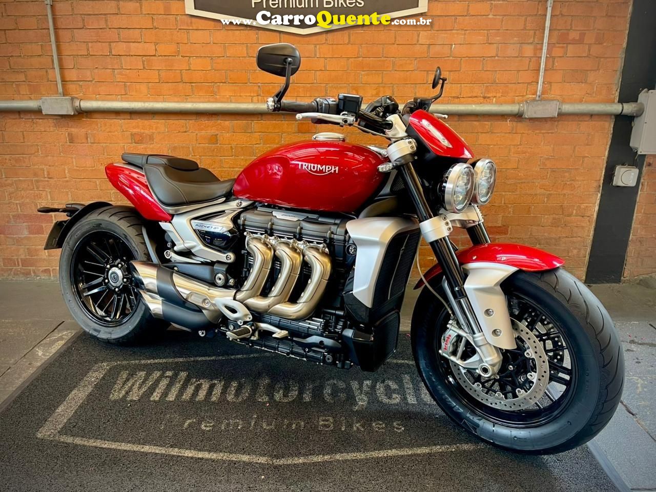 TRIUMPH ROCKET III R 2022 - Loja