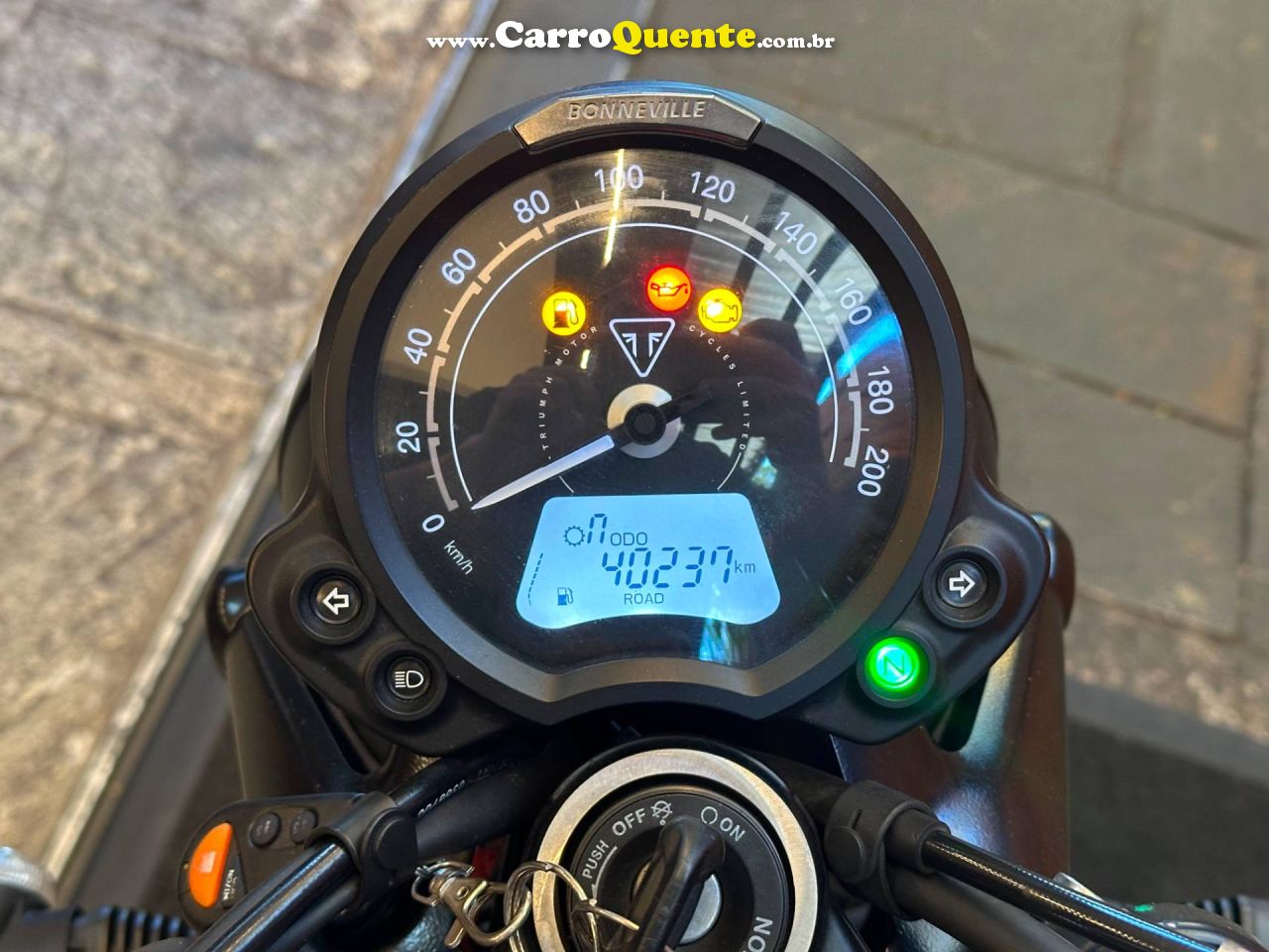 TRIUMPH STREET TWIN 2020 - Loja