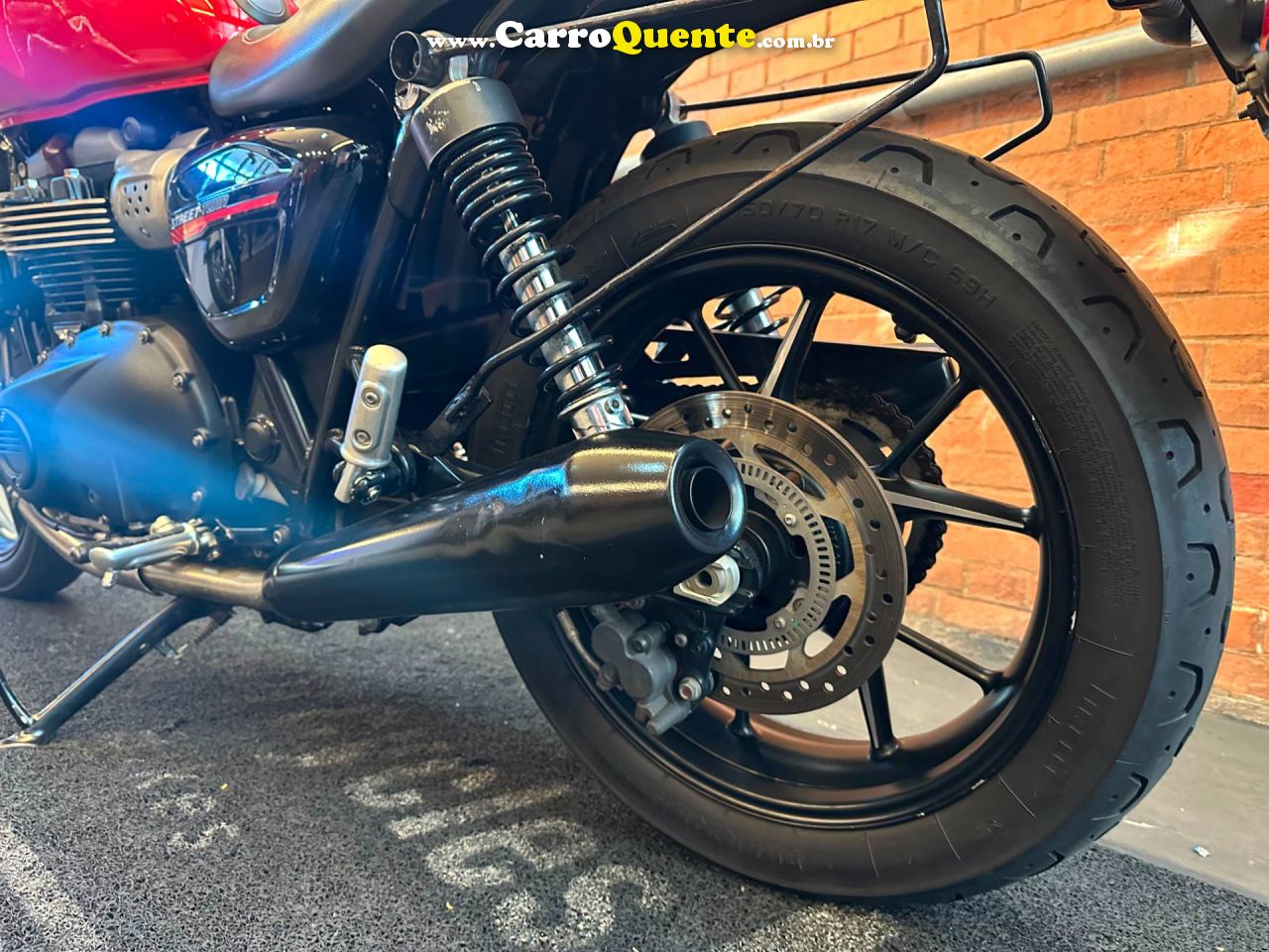 TRIUMPH STREET TWIN 2020 - Loja