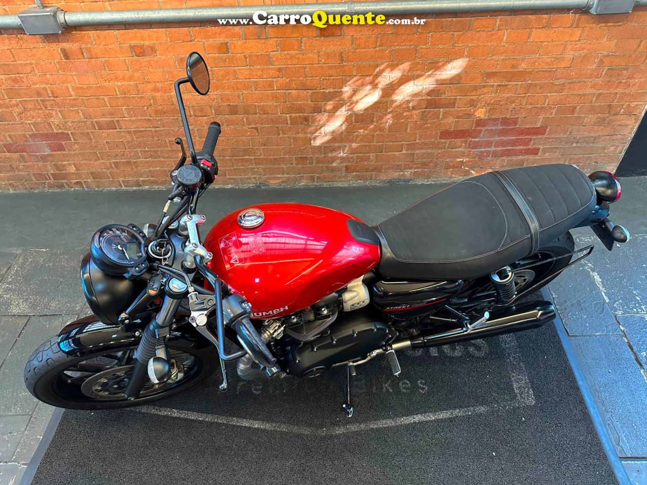 TRIUMPH STREET TWIN 2020 - Loja