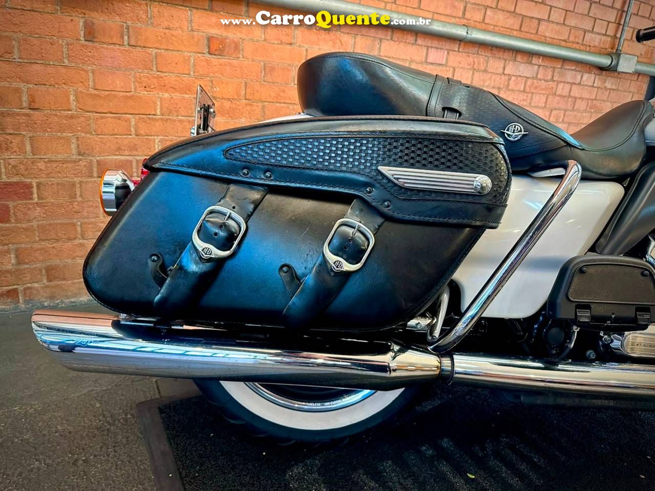 HARLEY-DAVIDSON ROAD KING CLASSIC 2013 - Loja