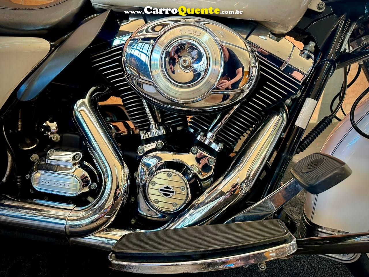 HARLEY-DAVIDSON ROAD KING CLASSIC 2013 - Loja
