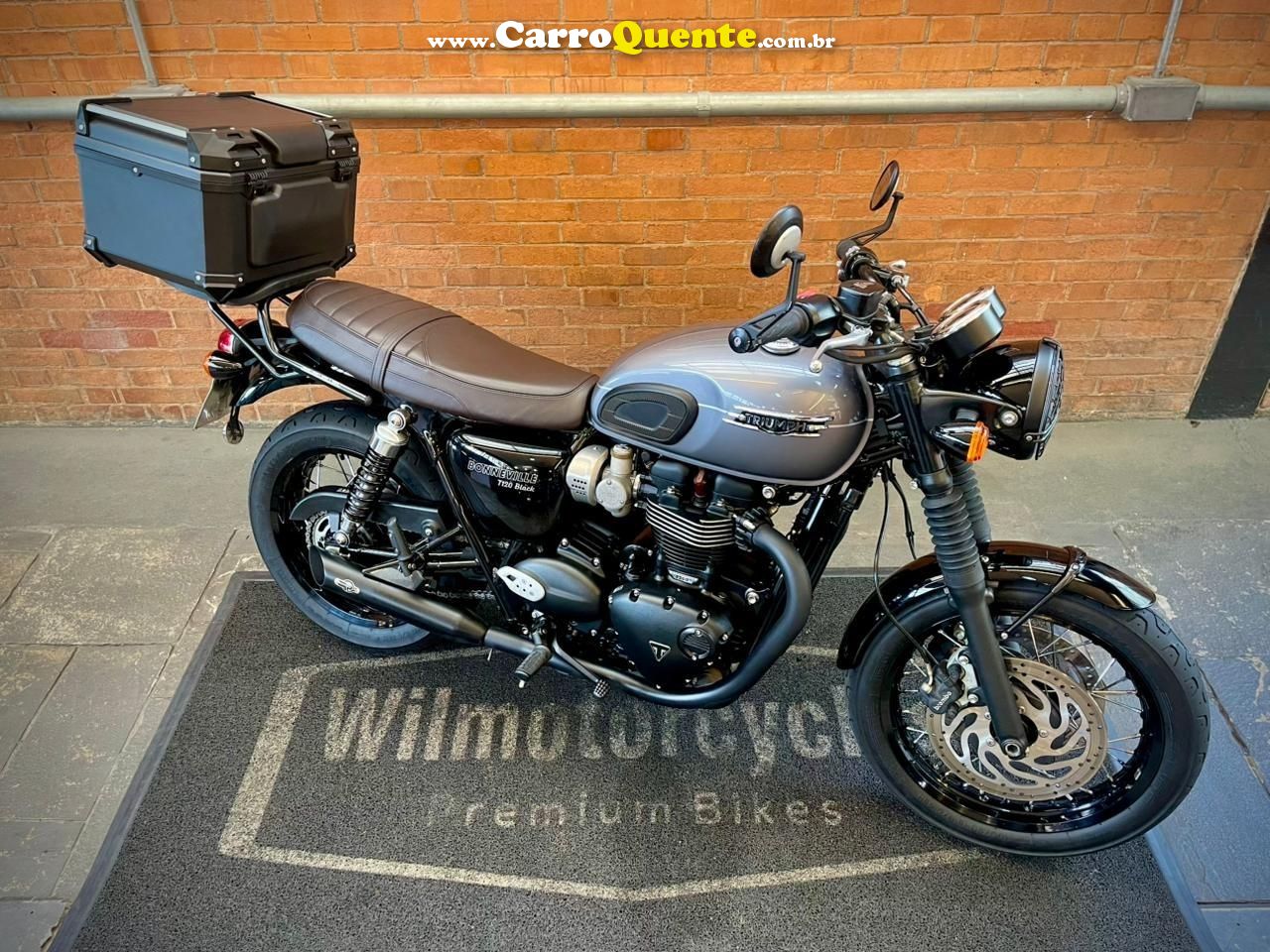 TRIUMPH BONNEVILLE T120 BLACK 1200 2024 - Loja