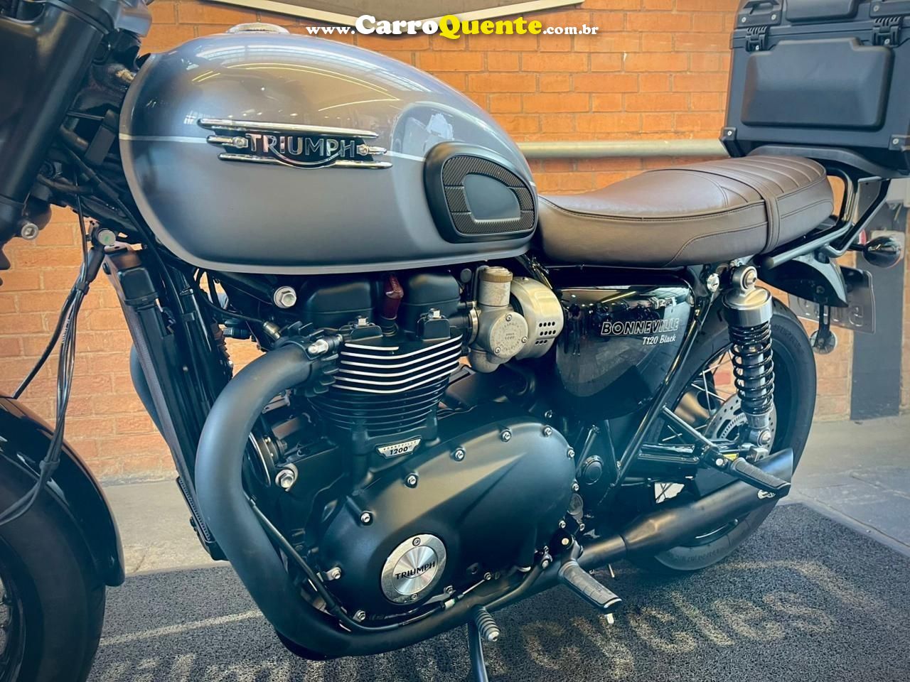 TRIUMPH BONNEVILLE T120 BLACK 1200 2024 - Loja