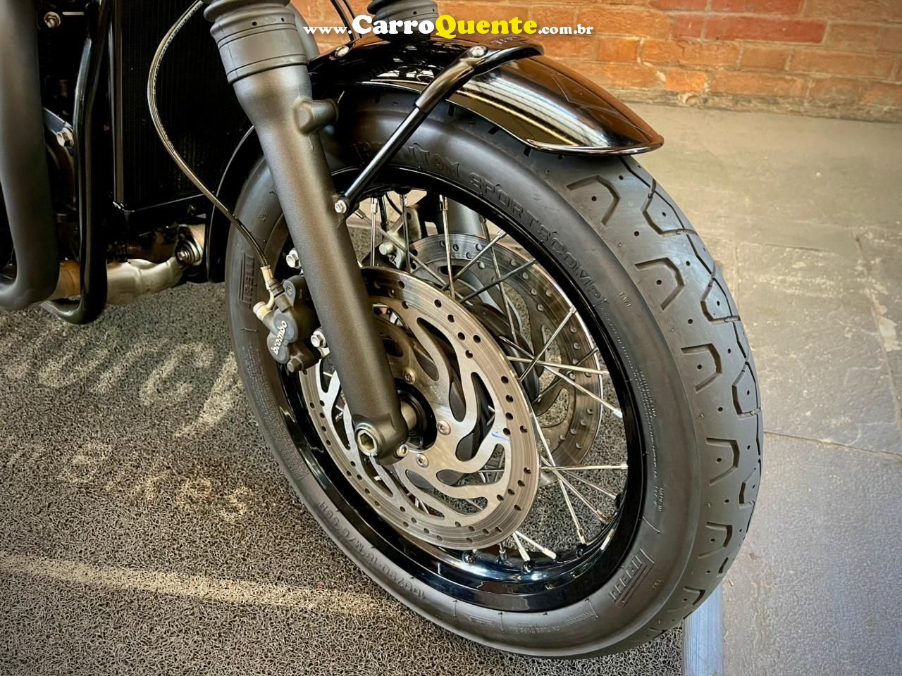 TRIUMPH BONNEVILLE T120 BLACK 1200 2024 - Loja