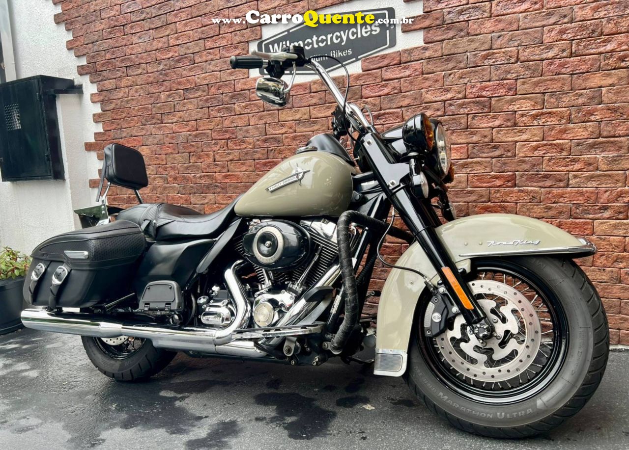 HARLEY-DAVIDSON ROAD KING CLASSIC 2010 - Loja