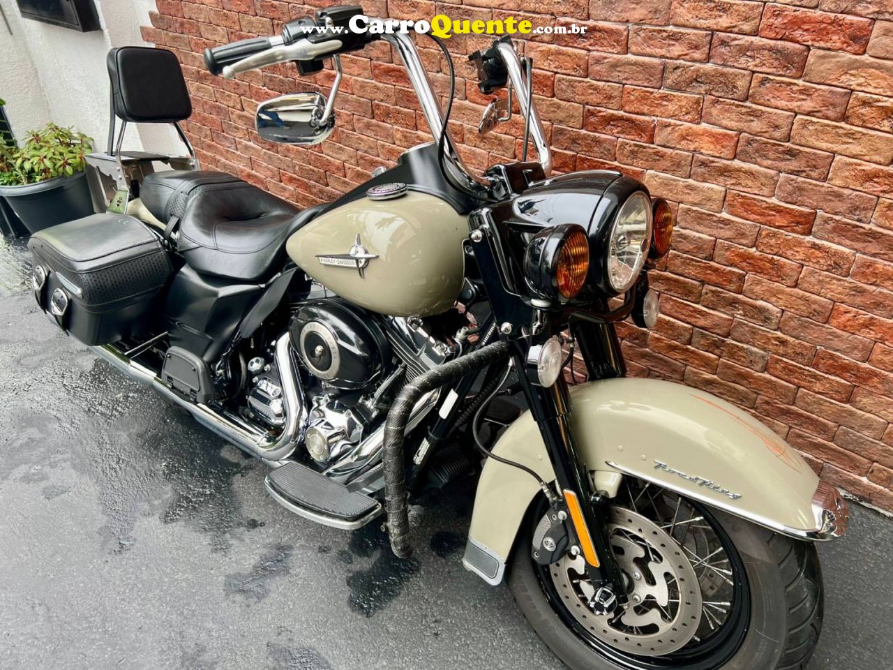 HARLEY-DAVIDSON ROAD KING CLASSIC 2010 - Loja