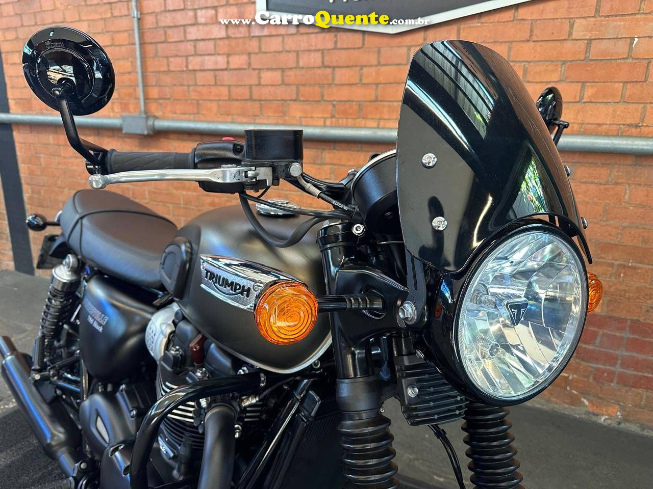 TRIUMPH BONNEVILLE T100 BLACK 900 2021 - Loja