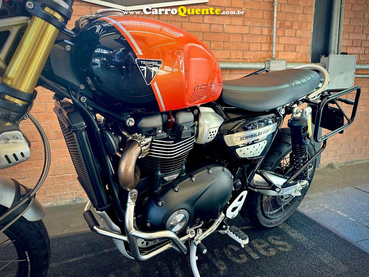 TRIUMPH BONNEVILLE SCRAMBLER 1200 XE 2024 - Loja