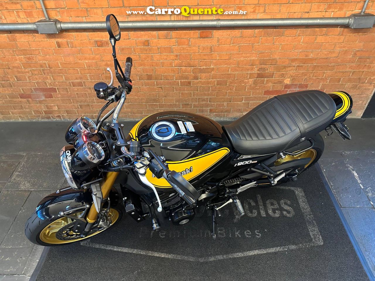 KAWASAKI Z900 R EDITION 2023 - Loja