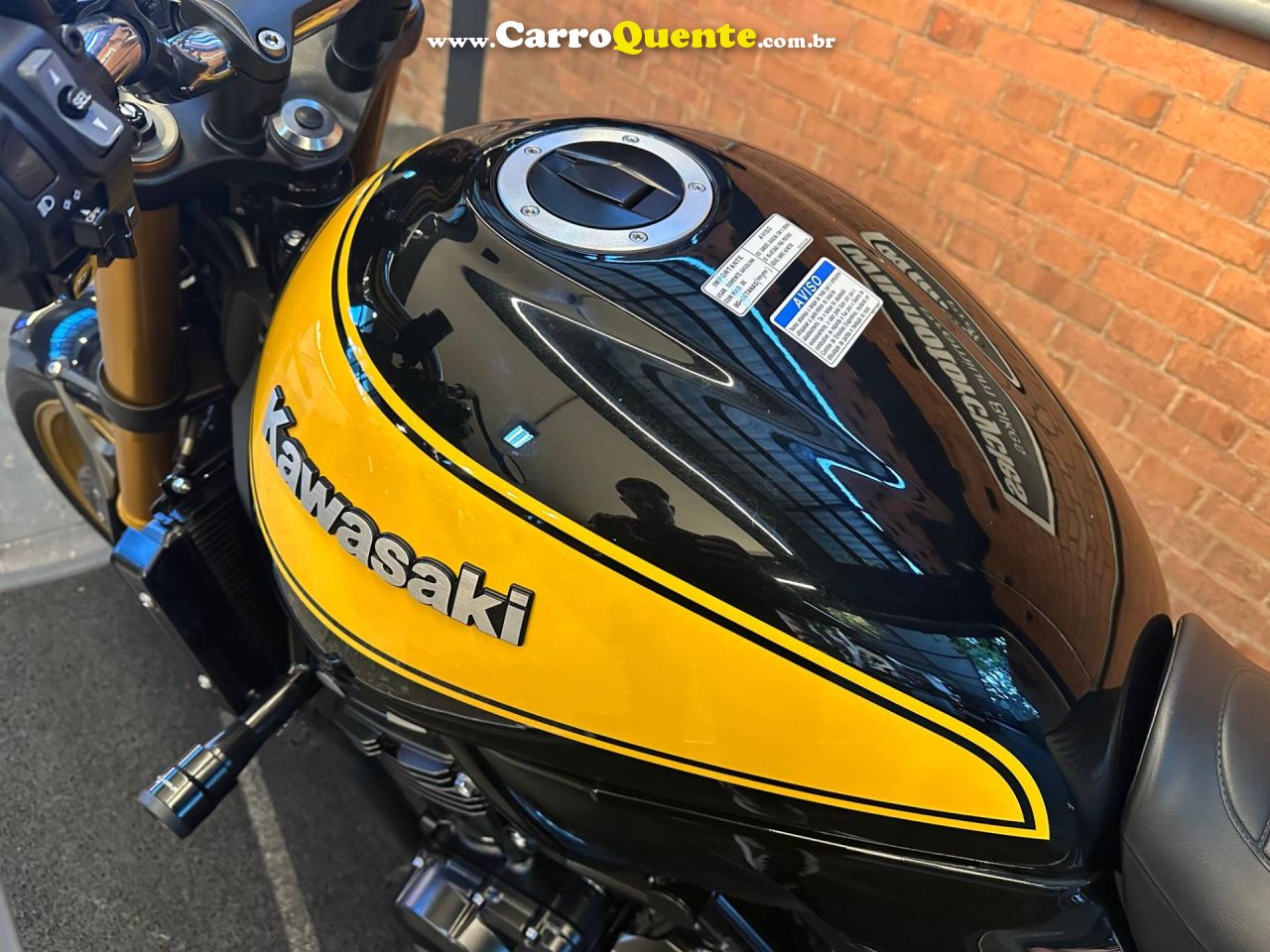 KAWASAKI Z900 R EDITION 2023 - Loja